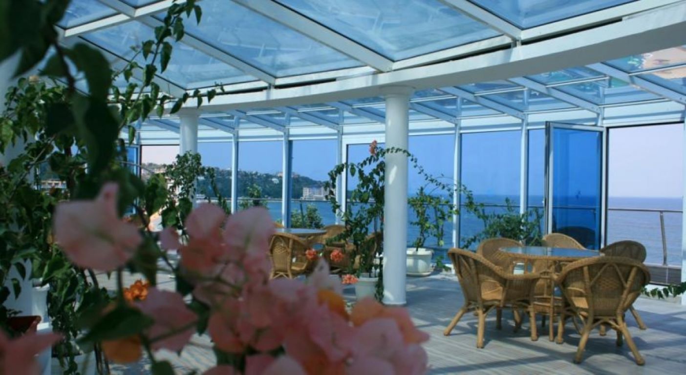 Sirius Beach-Bar na krovu.jpg
