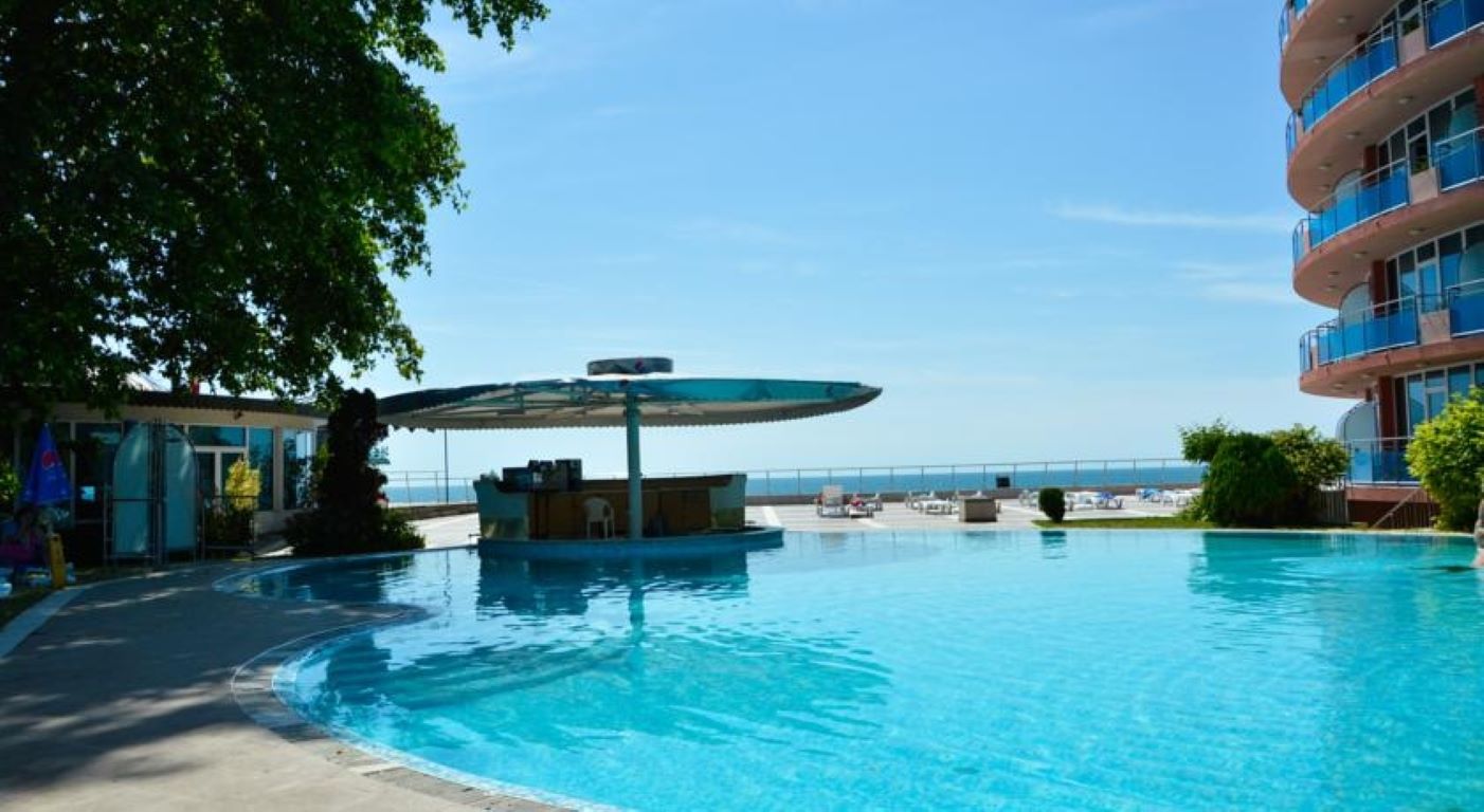 Sirius Beach Hotel-Otvoreni bazen.jpg