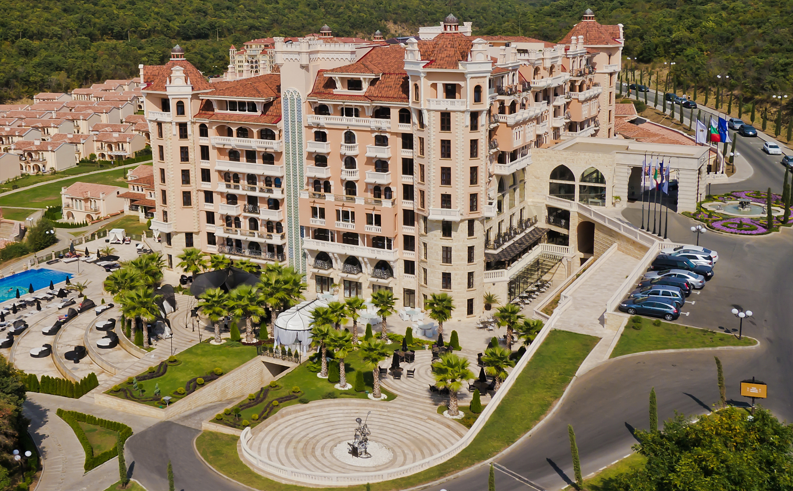 Royal Castle Hotel-Panorama hotela.jpg