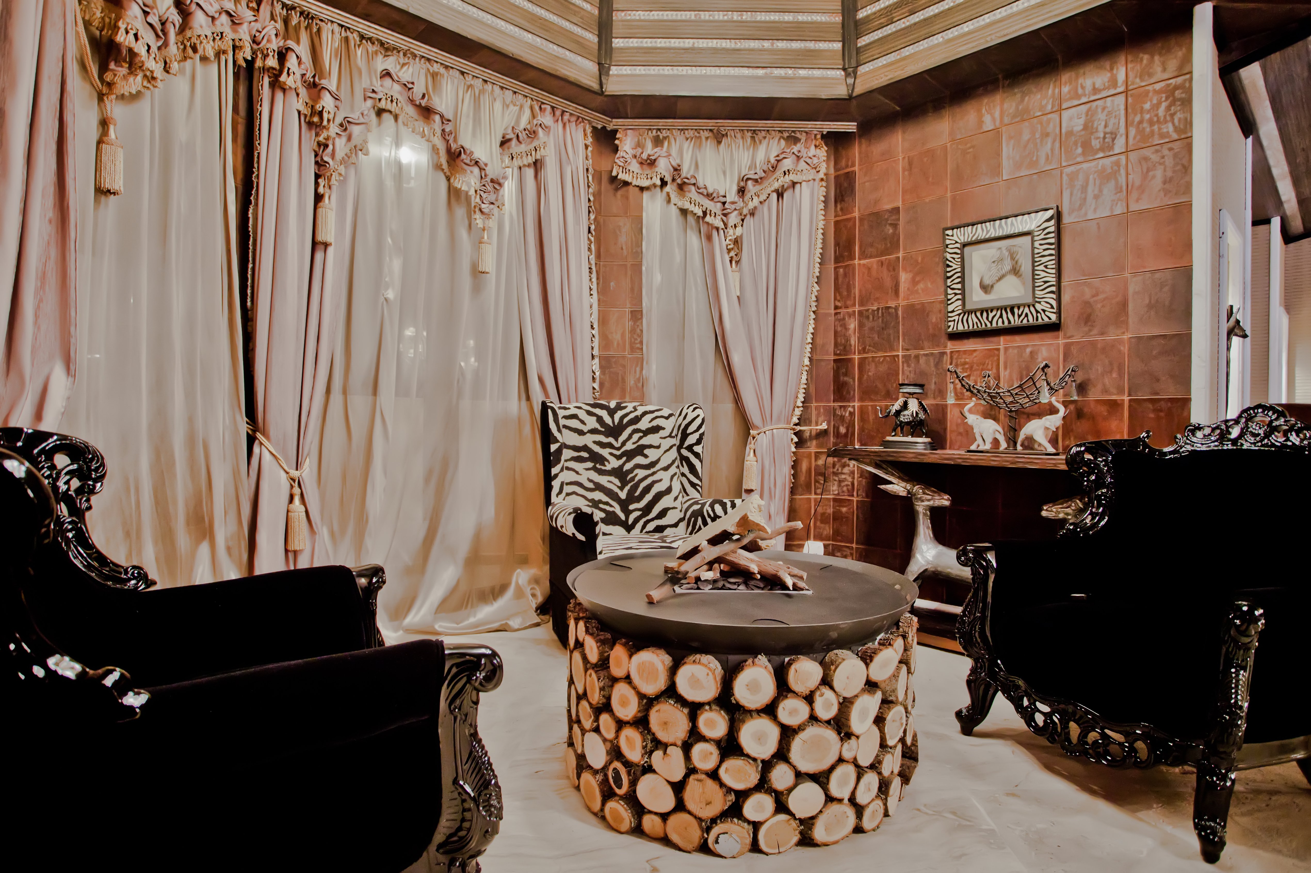 Royal Castle-Suite Safari.jpg