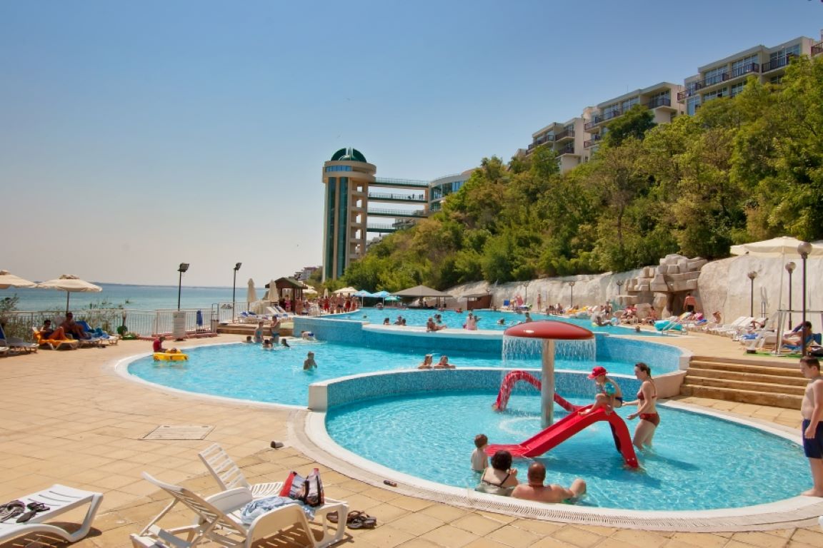 Paradise Beach-Kompleks bazena.jpg