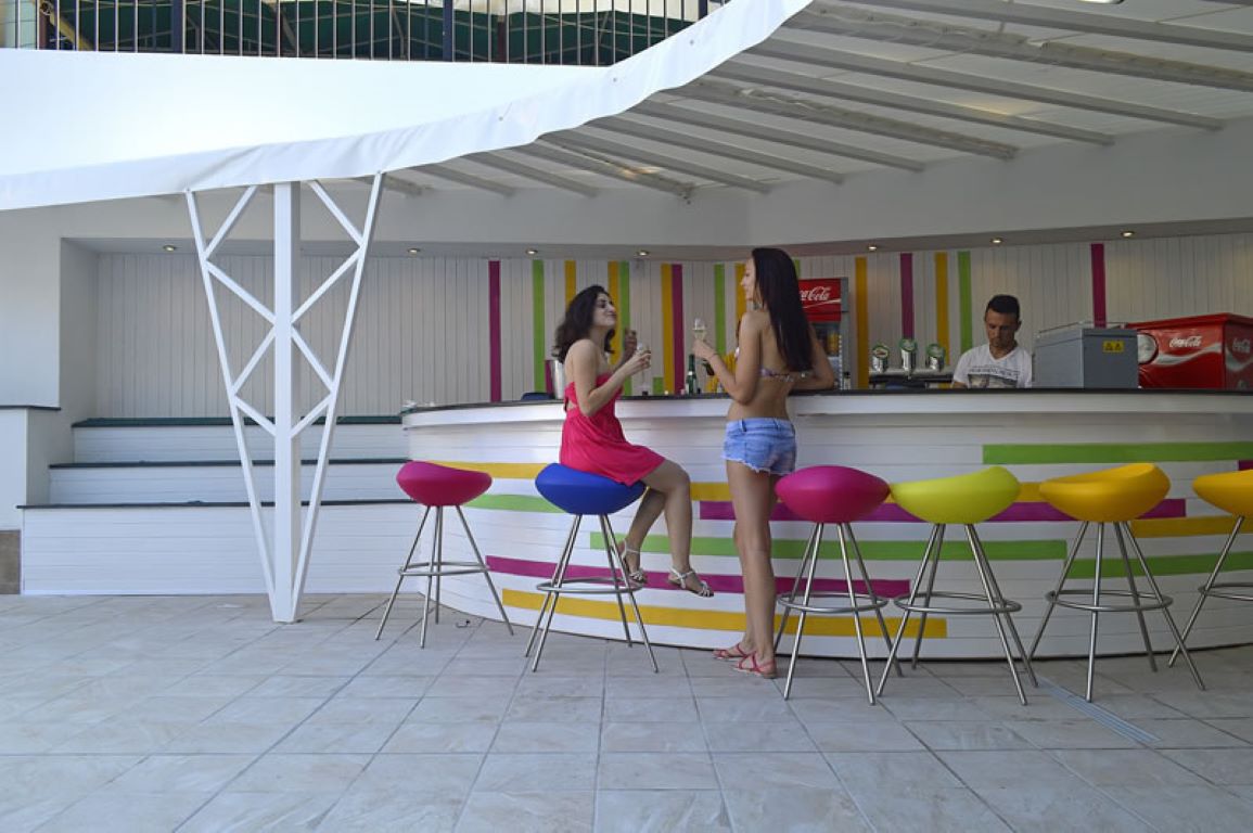 Arena Mar Hotel-Bar.jpg