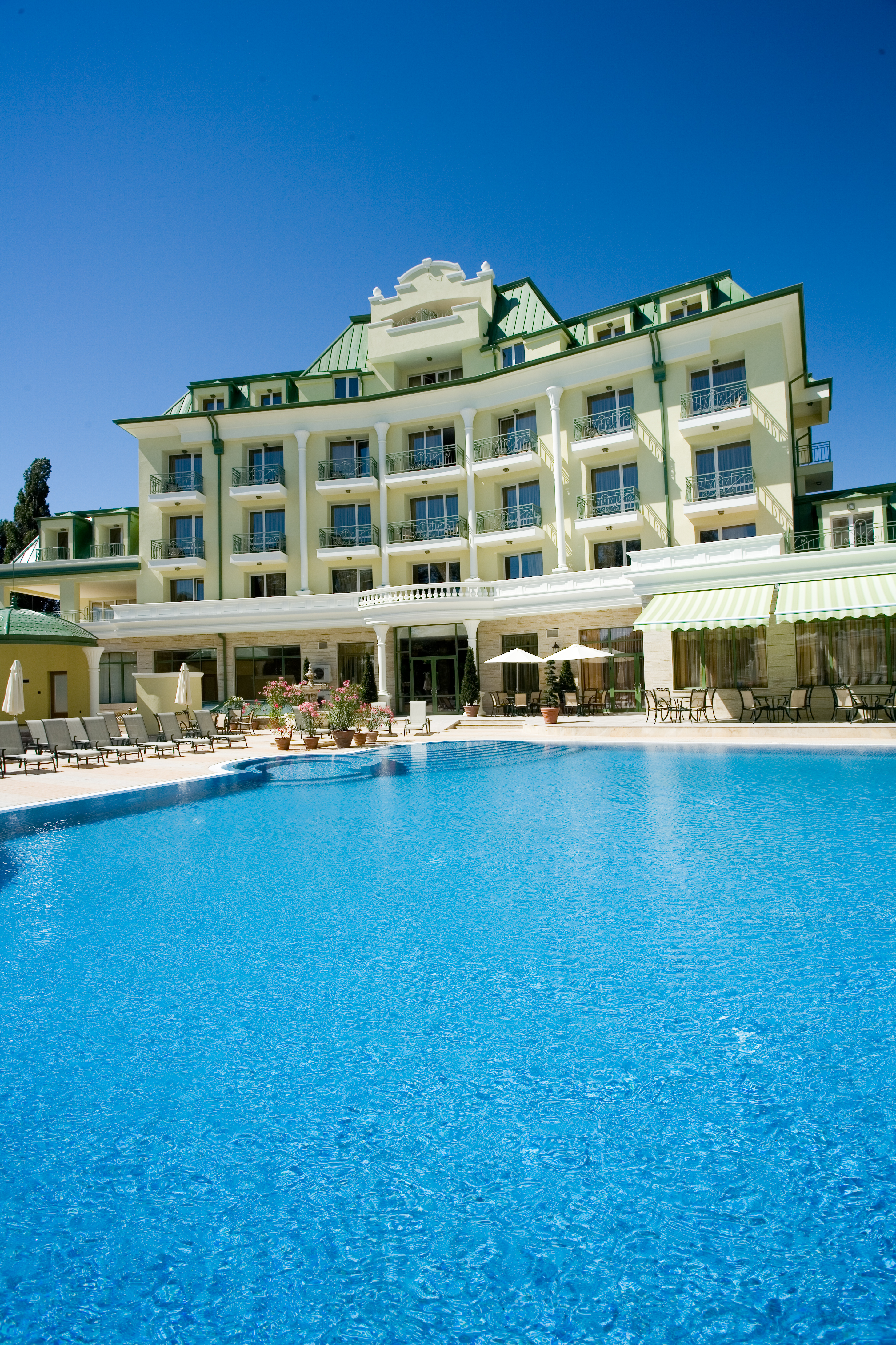 Hotel Romance Spa-Bazen.JPG