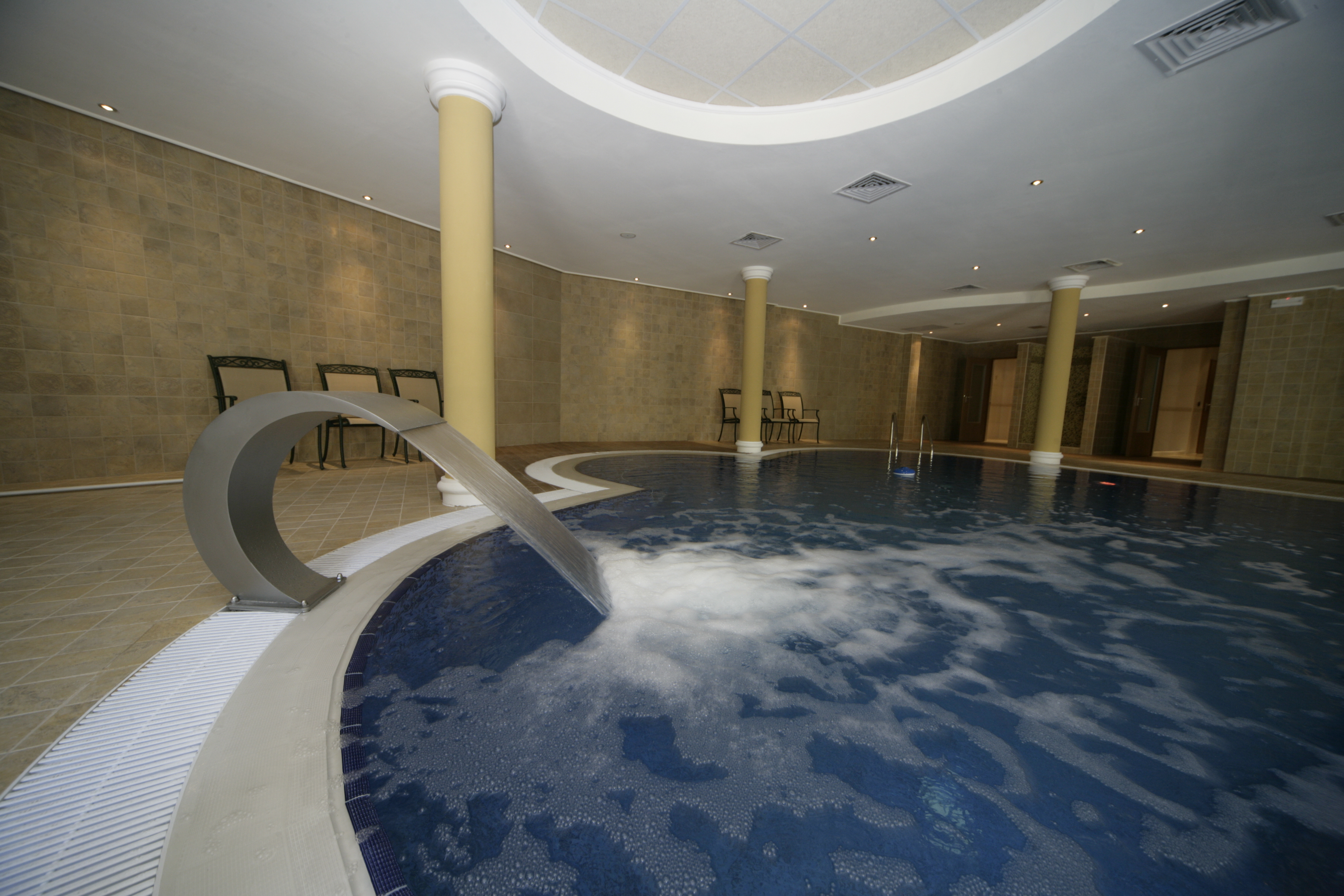 Romance Spa-Unutrasnji bazen.JPG