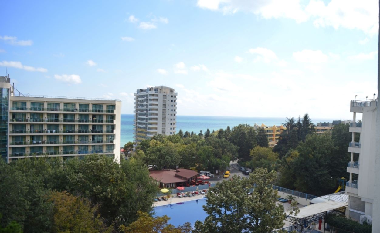 Perunika Hotel-Okruzenje hotela.jpg