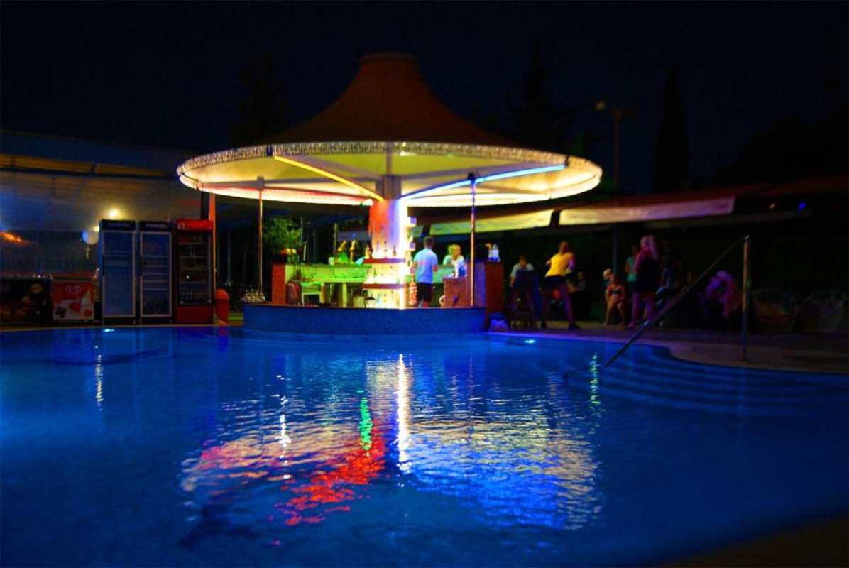 Hotel Flamingo pool bar