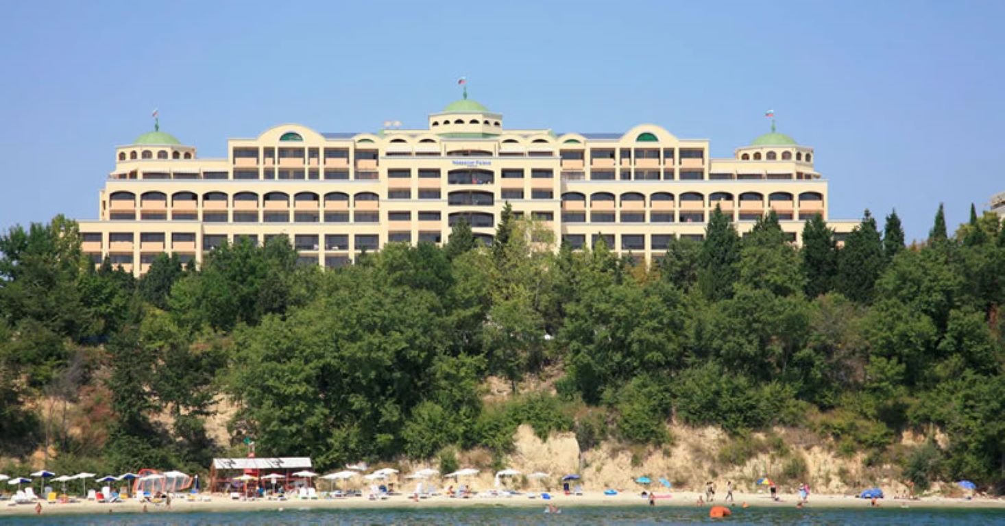 Hotel Sol Nessebar Palace-Hotel spolja.jpg
