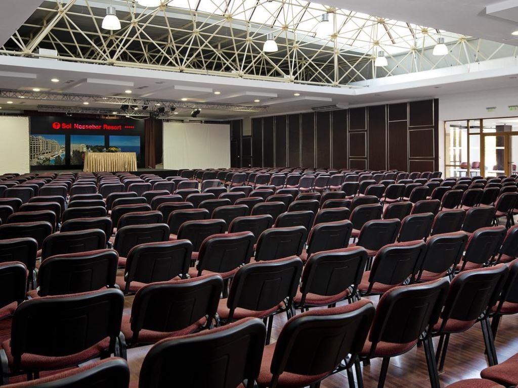 Sol Nessebar Palace-Sala za konferencije.jpg