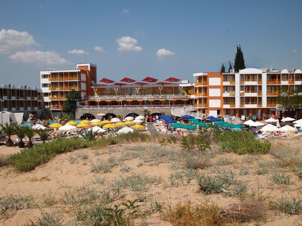 Nessebar Beach hotel spolja.jpg