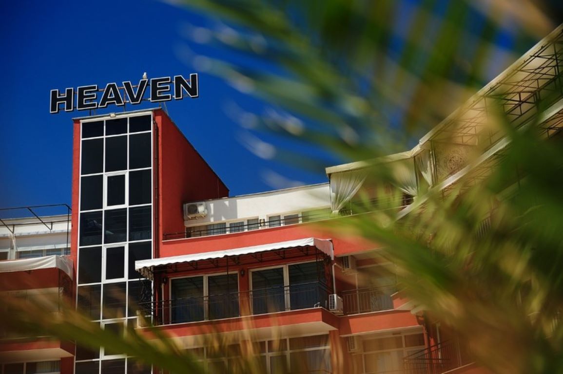Heaven hotel zgrada.jpg
