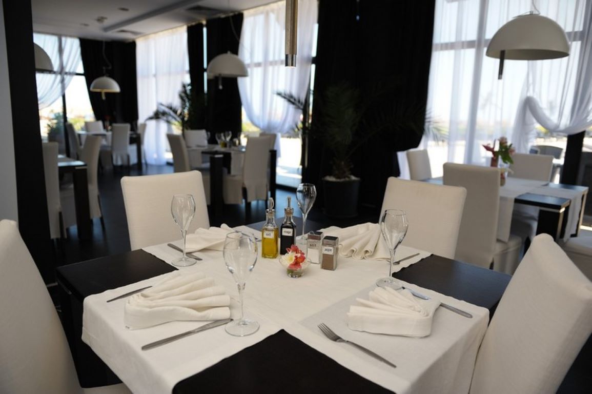 Hotel Heaven restoran.jpg