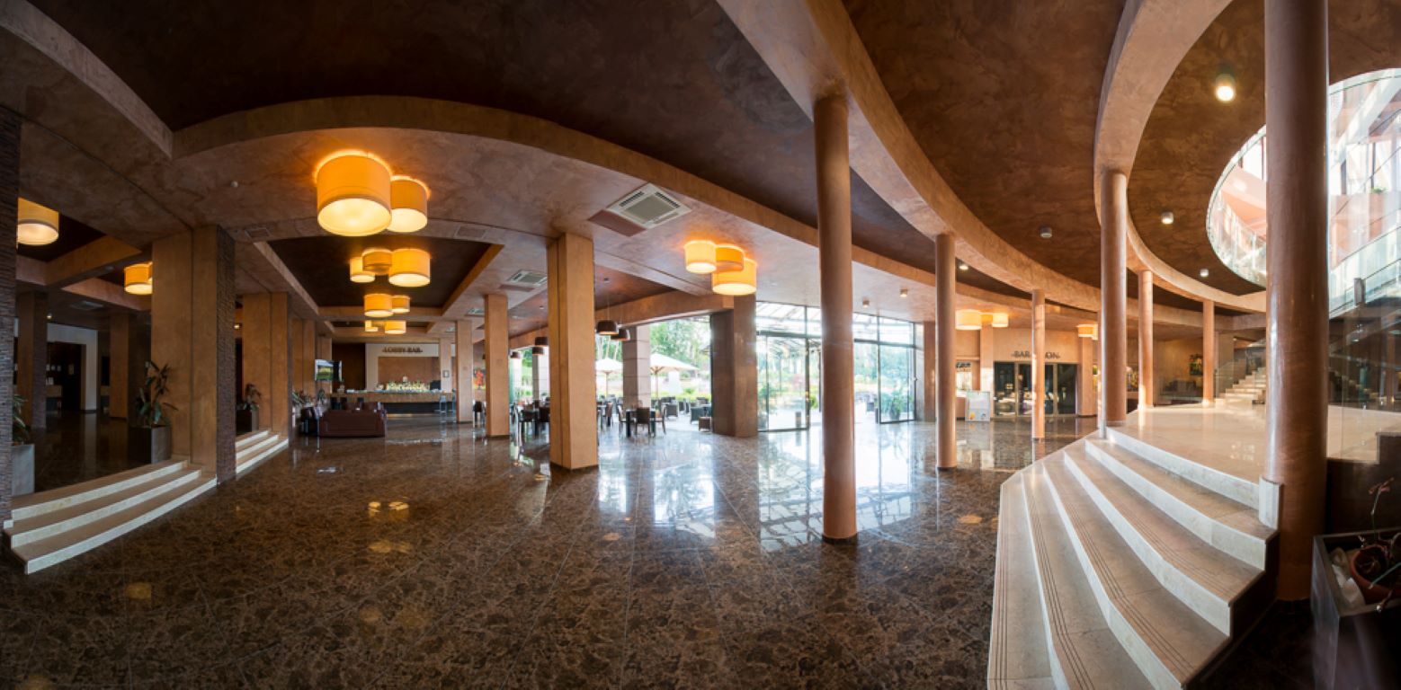 Dolce Vita Sunshine Resort Hotel-Unutrasnjost hotela.jpg