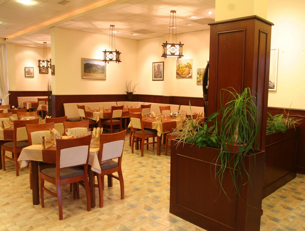 Hotel Joya Park-Restoran.jpg