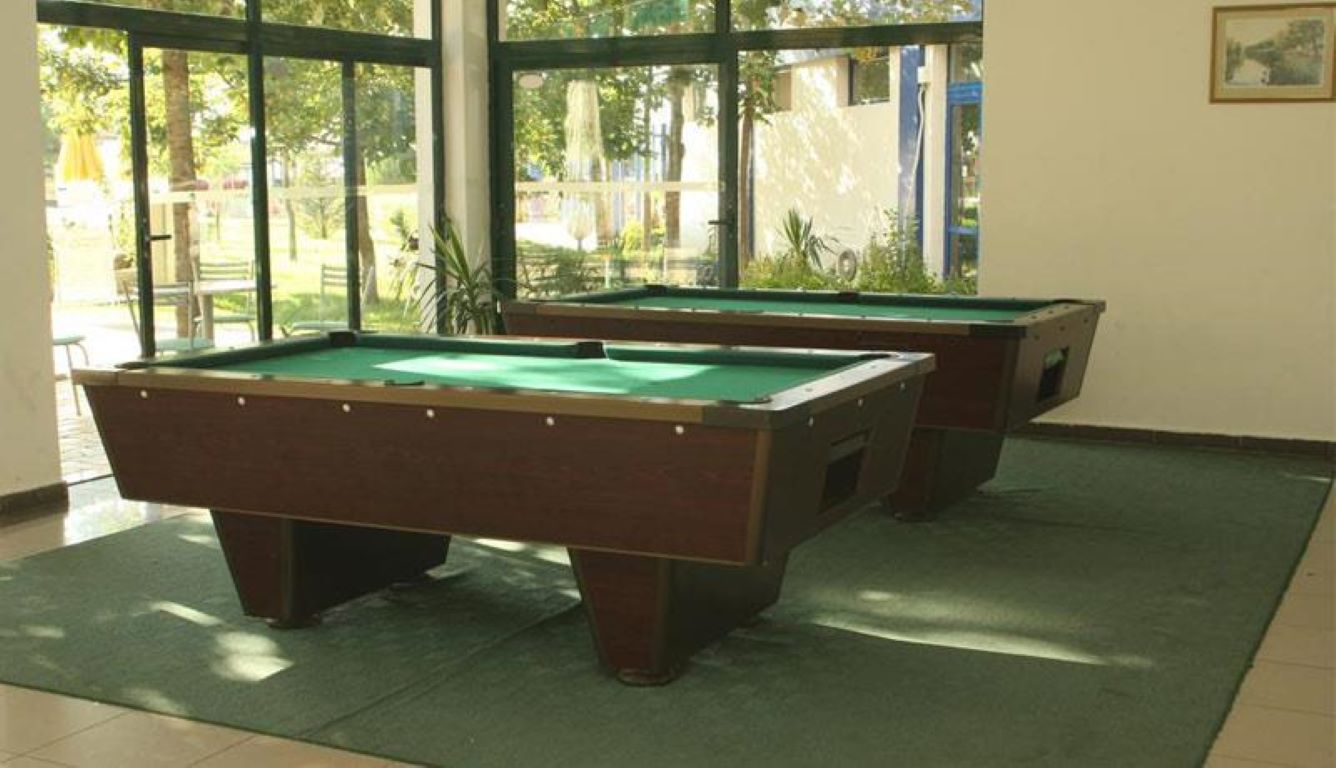 Hotel Slavyanski bilijar.jpg