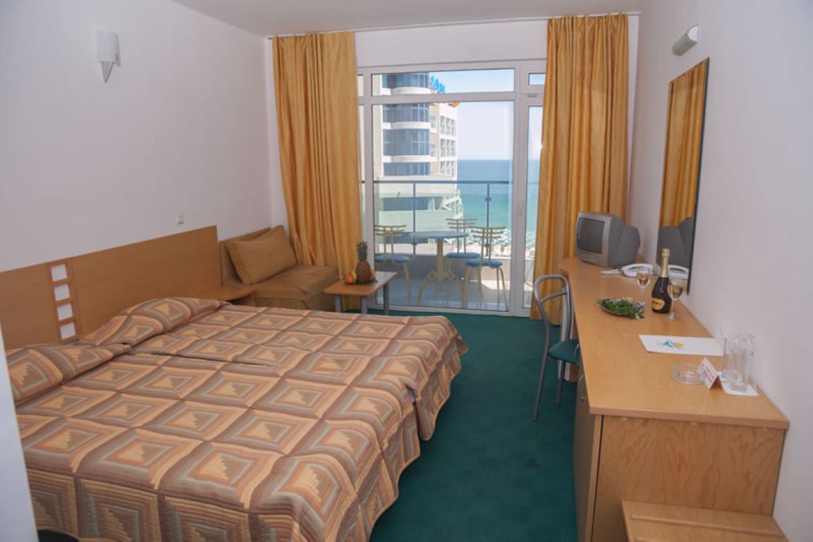Slavyanski hotel porodicna soba.jpg