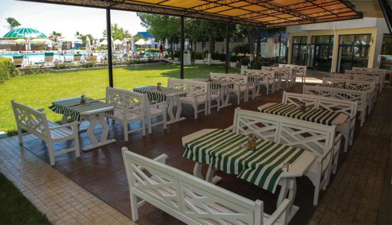 Slavyanski hotel restoran basta.jpg