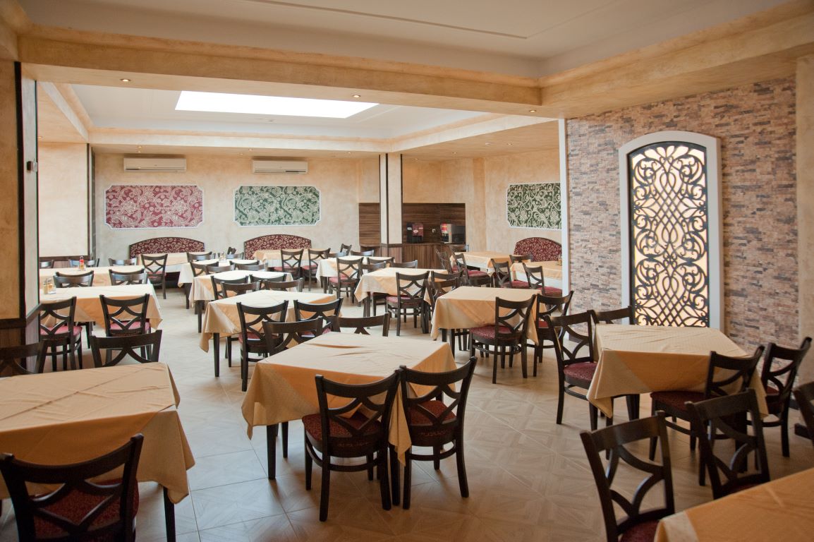 Kotva hotel glavni restoran.jpg