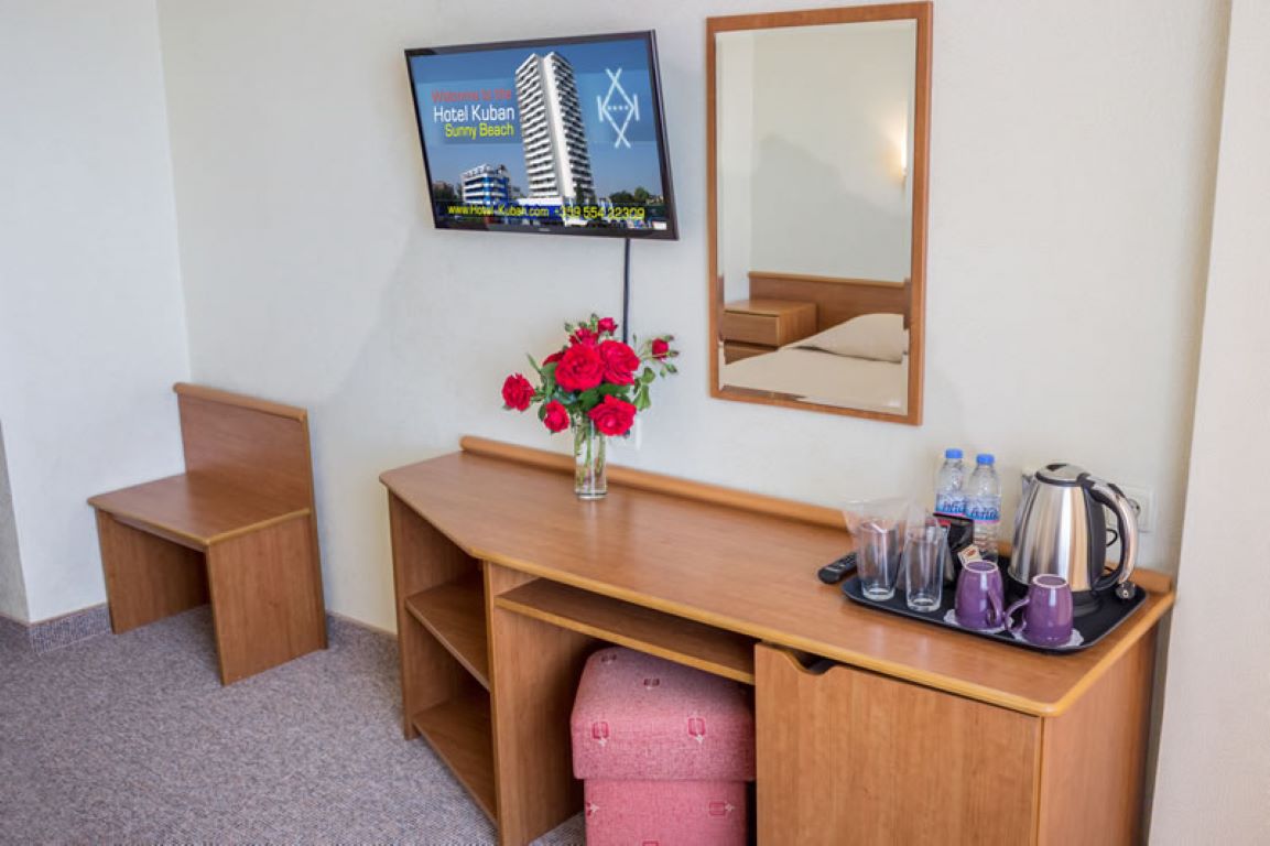 Kuban Hotel standard dvokrevetna soba.jpg