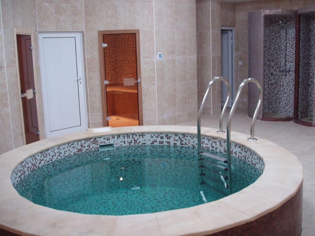 Kuban hotel mini spa.jpg