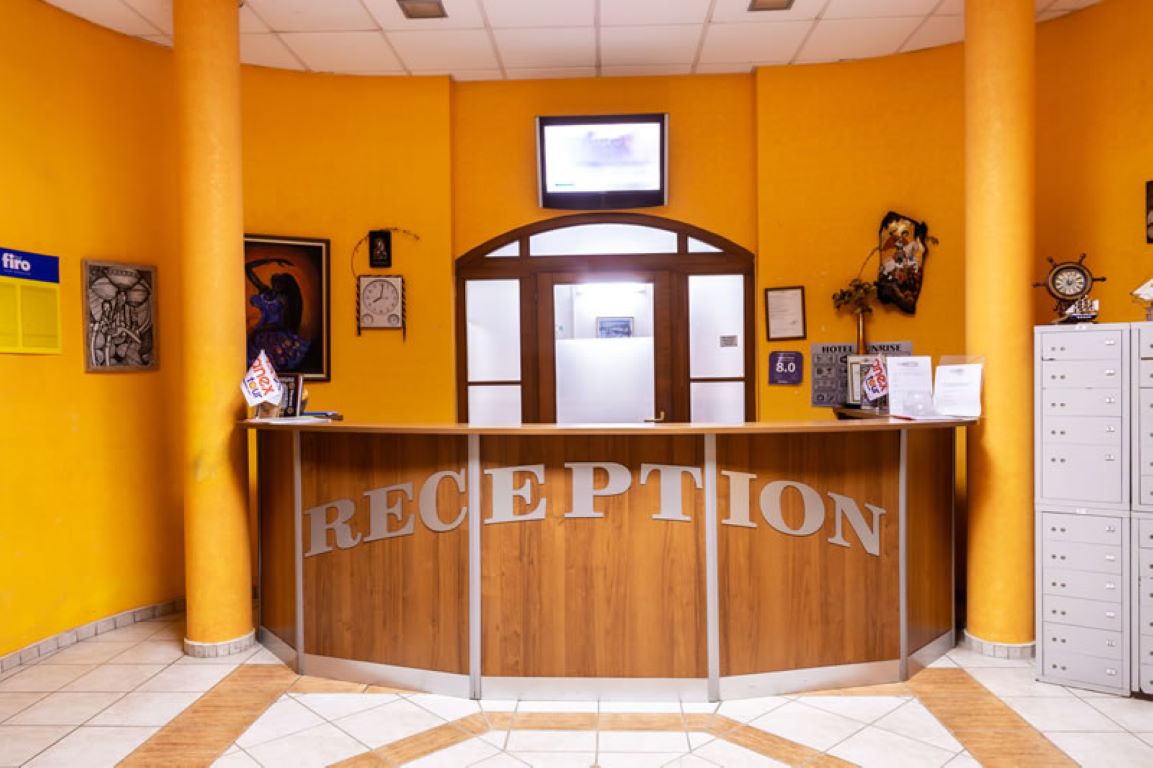 Hotel Sunrise-Recepcija.jpg