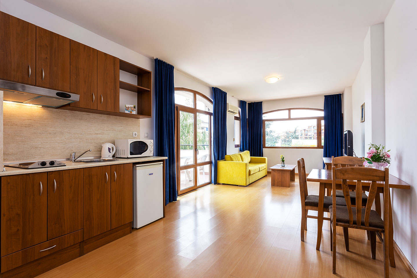 Sunrise Hotel-Jednosoban apartman.png