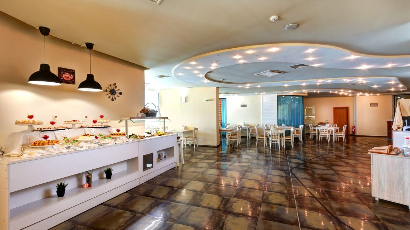 Hotel Palm Beach-Restoran.jpg