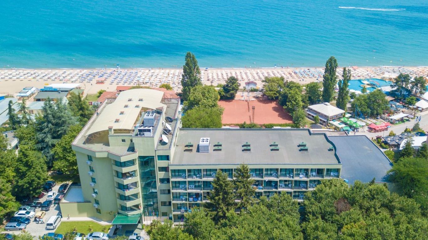 Hotel Palm Beach-Spoljasnji izgled.jpg