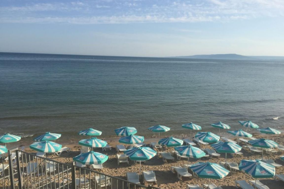 Helios Balchik Hotel-Plaza.jpg