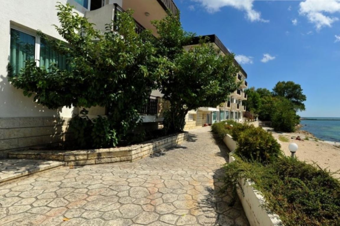 Oasis Balchik Hotel-Prilaz hotelu.jpg