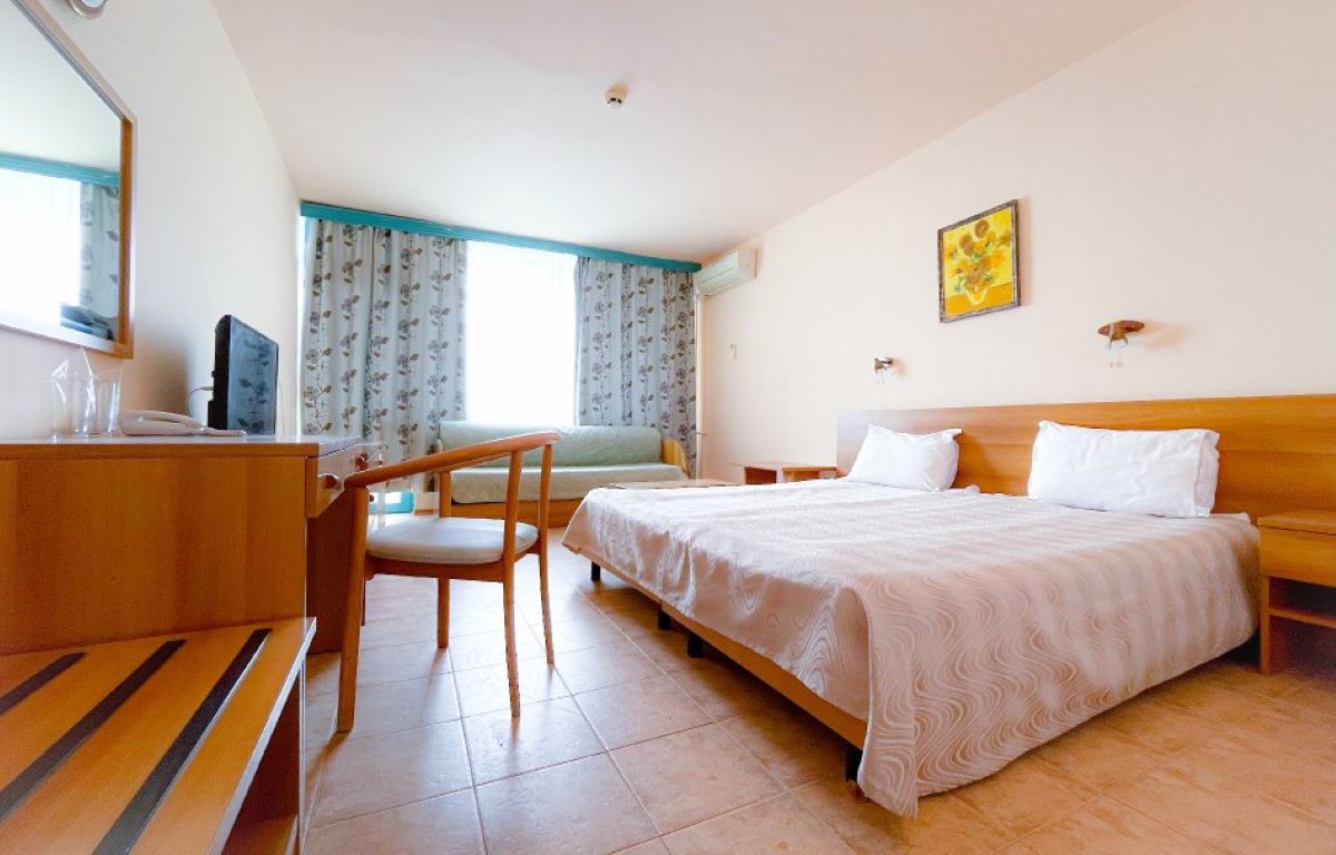Arabella Beach Hotel-Standardna soba.jpg