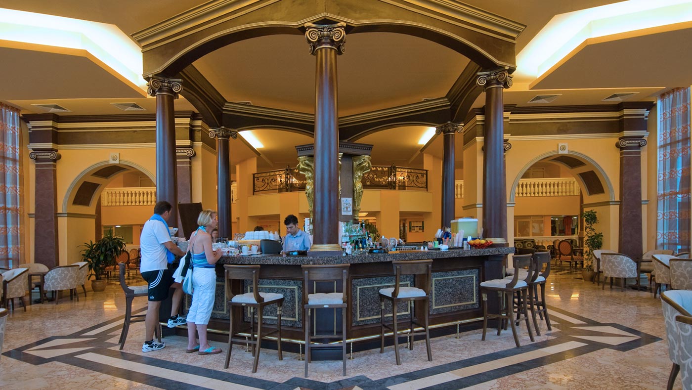 Marina Beach Hotel-Lobby bar.jpg