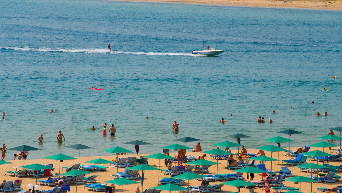 Marina Beach Hotel-Plaza.jpg