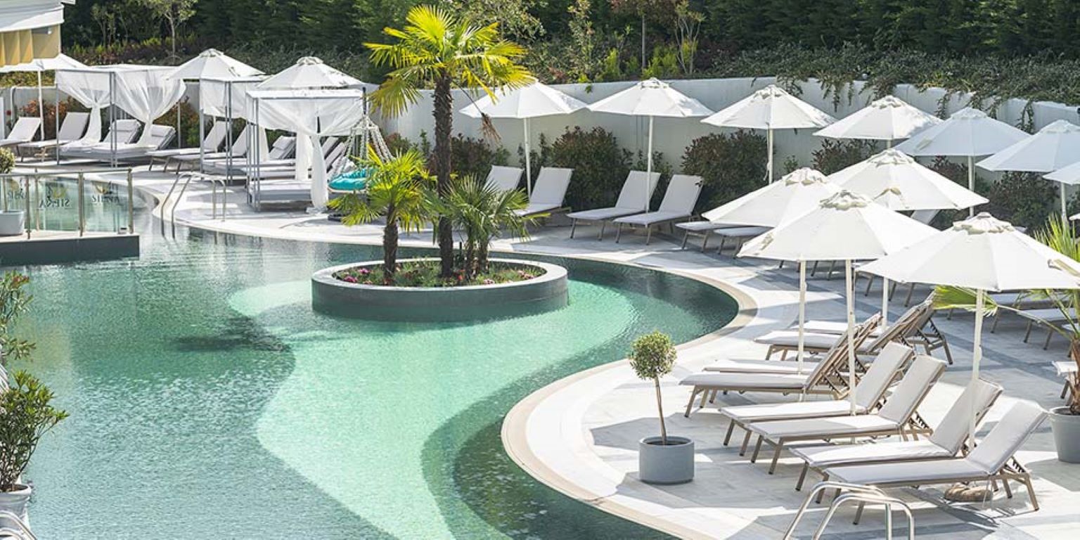 Siena Premium Retreat Hotel-Bazen.jpg