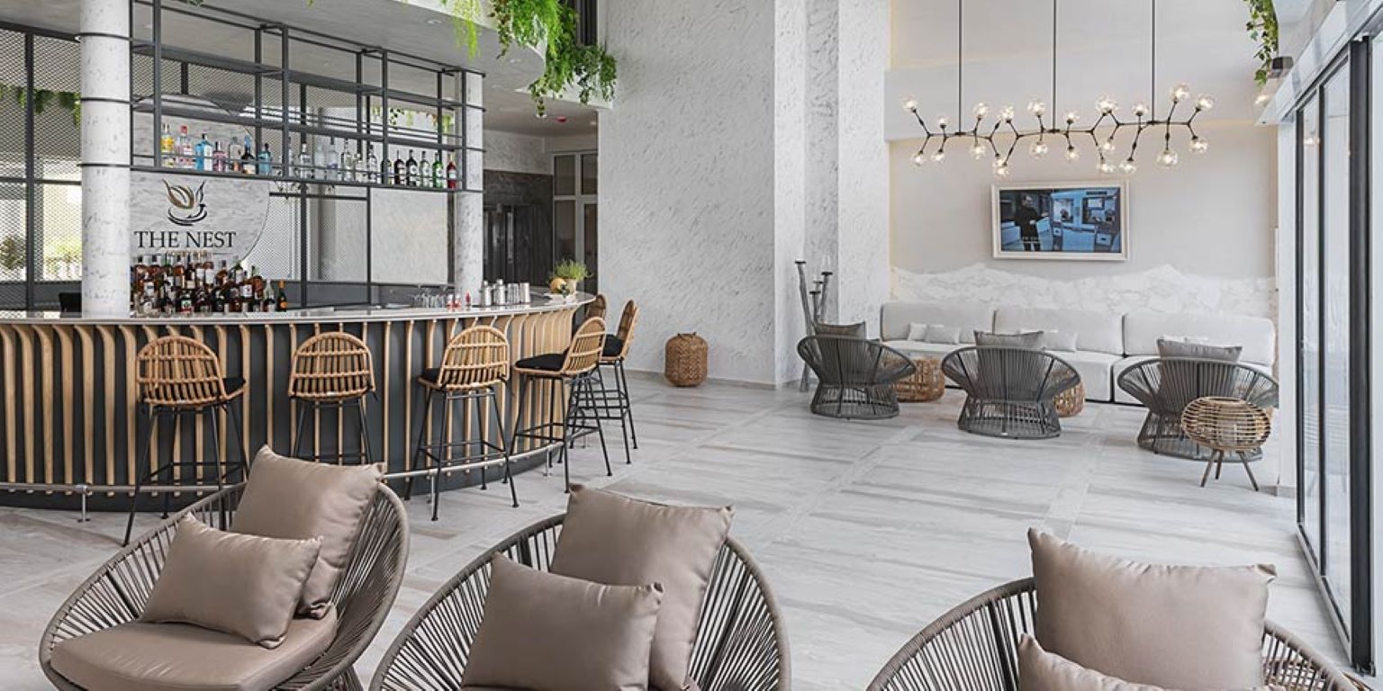 Siena Premium Retreat Hotel-Lobby.jpg