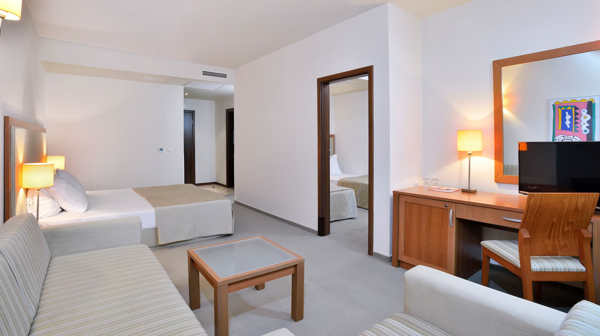 Hotel Sol Luna Bay Resort-Porodicna soba pogled more.jpg