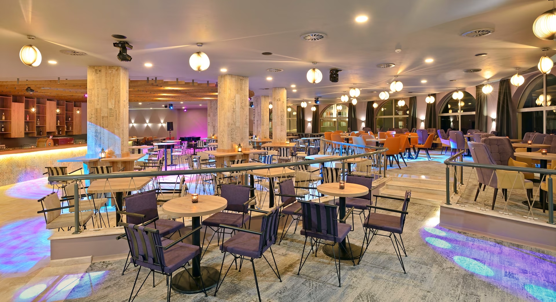 Sol Luna Bay Resort Hotel-Bar.jpg
