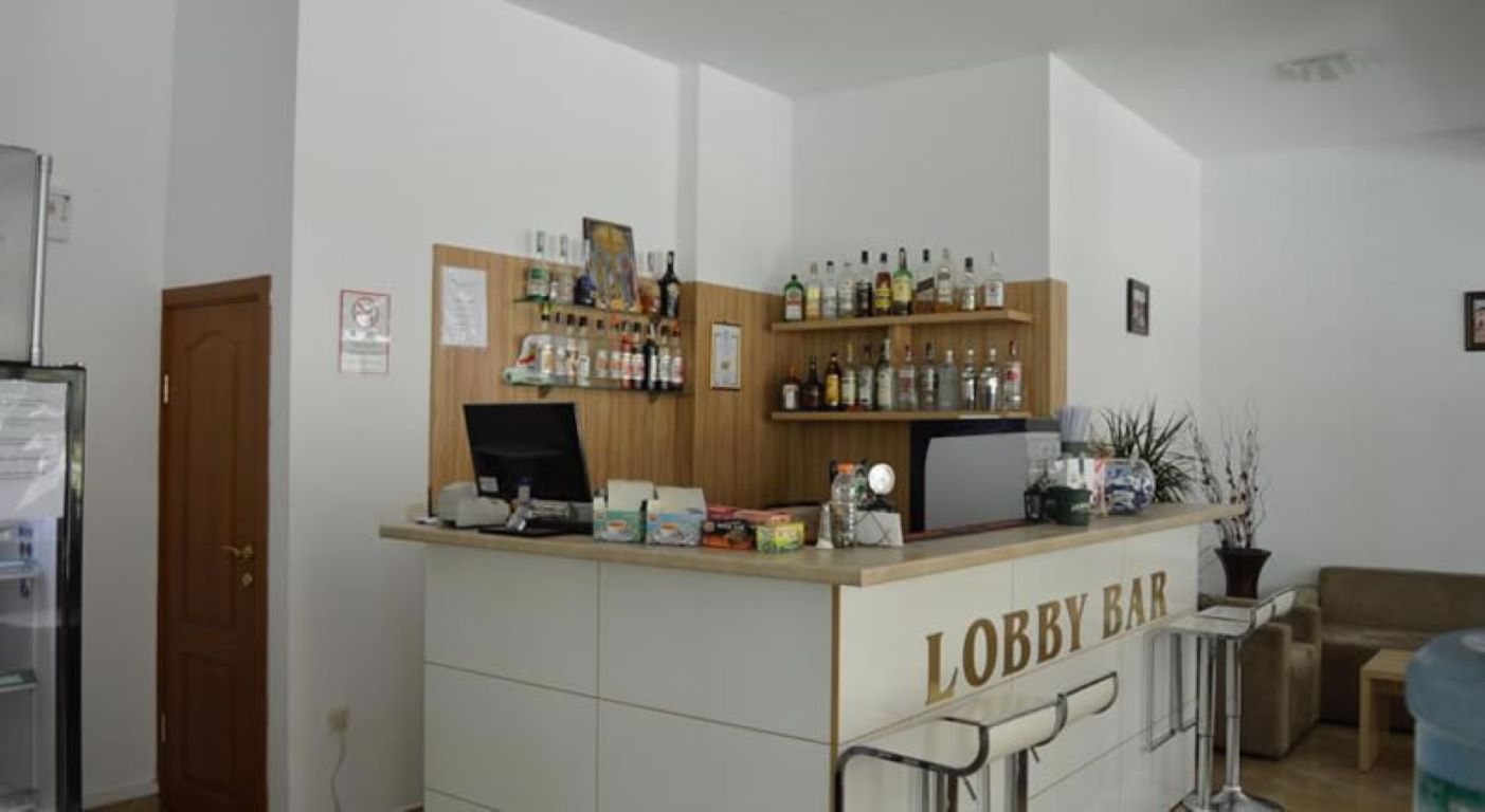 Arkutino Resort Hotel-Lobby bar.jpg