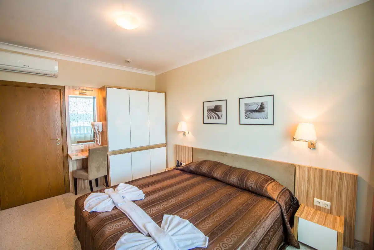 Arkutino Resort Hotel-Porodicni apartman pogled more.jpg