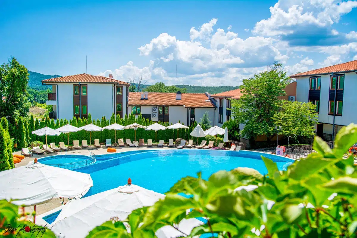 Hotel Arkutino Resort-Bazen.jpg