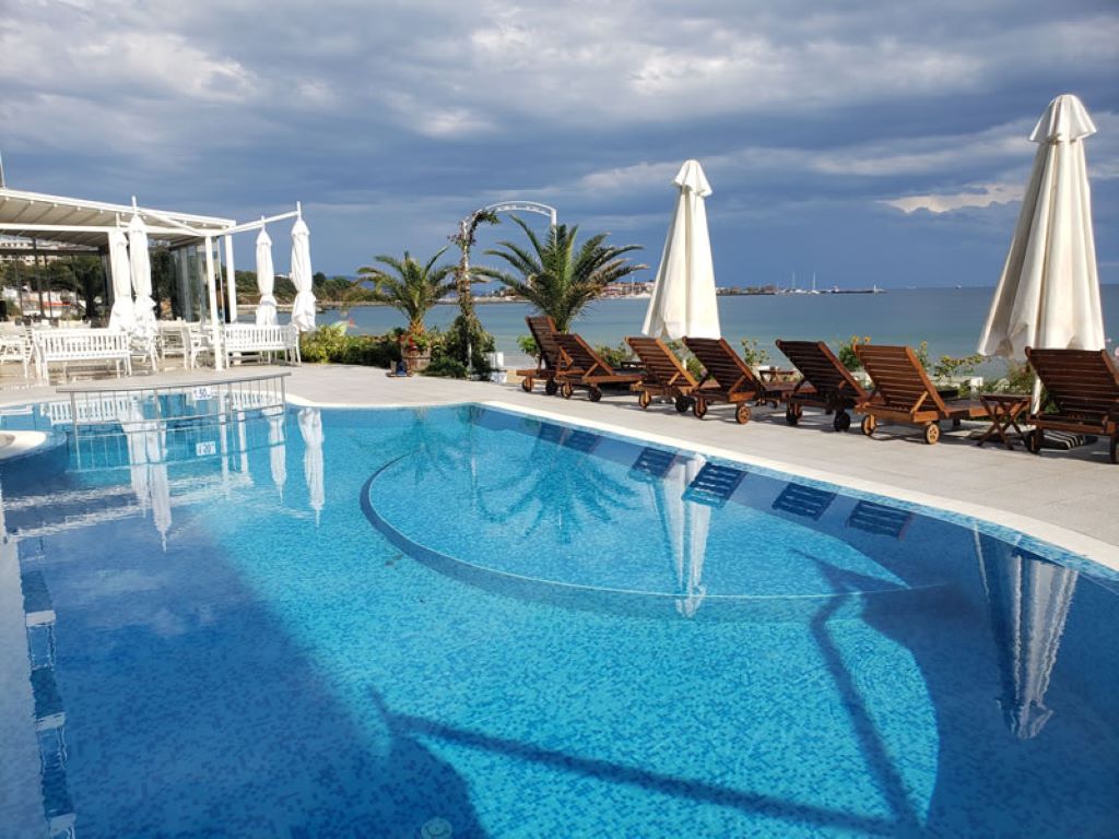 Aphrodite Hotel-Bazen.jpg