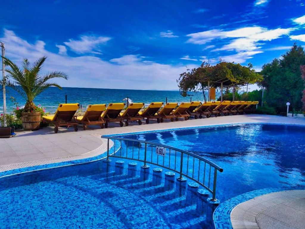 Hotel Aphrodite-Bazen.jpg