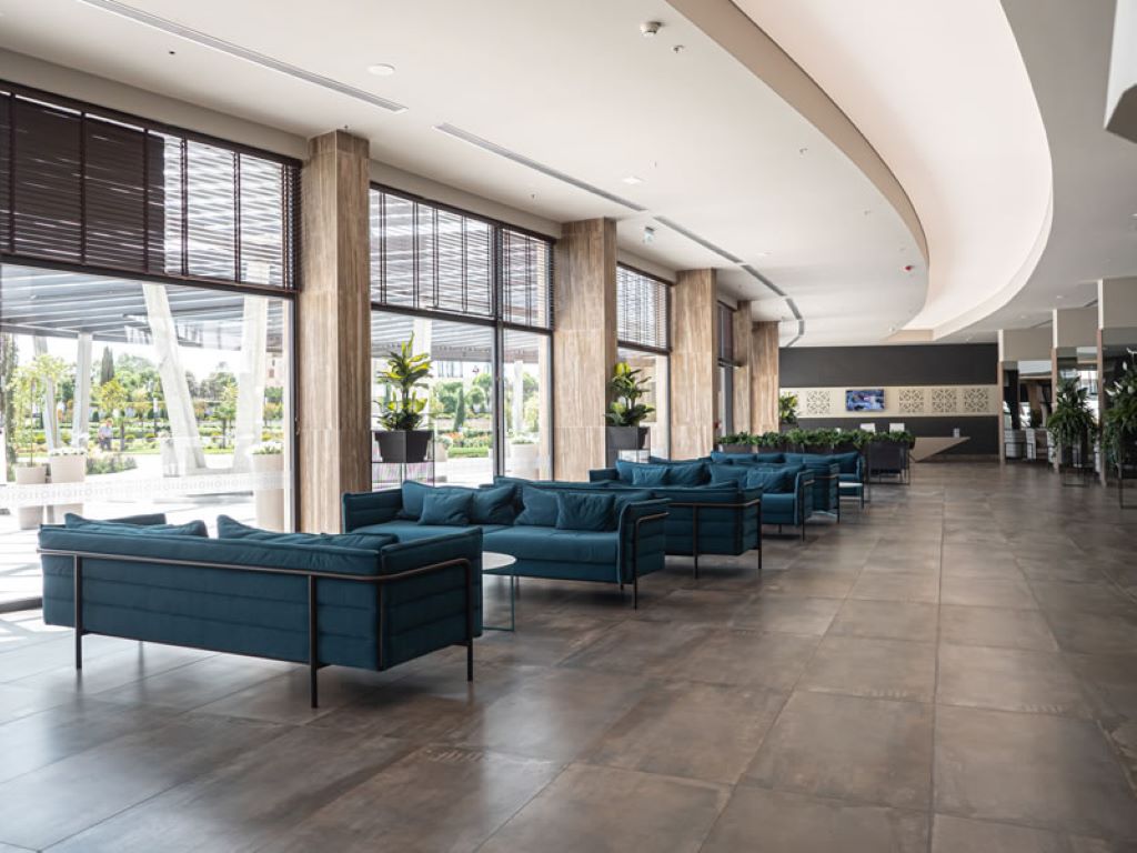 Aqua Paradise-Lobby.jpg