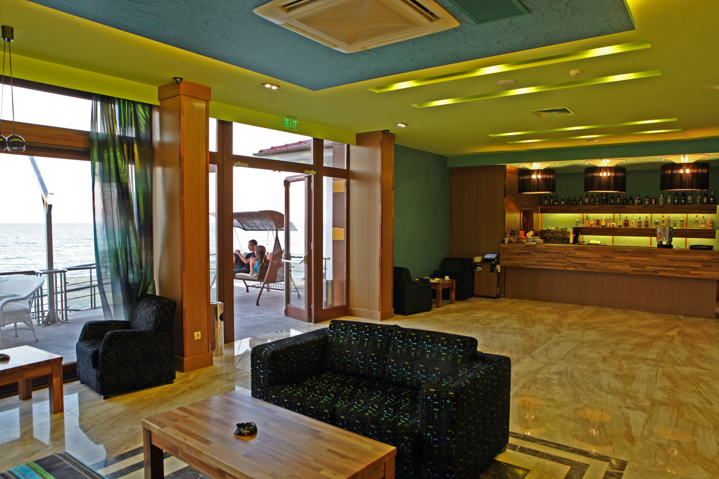 Mirage Nessebar Hotel-Lobby bar.jpg