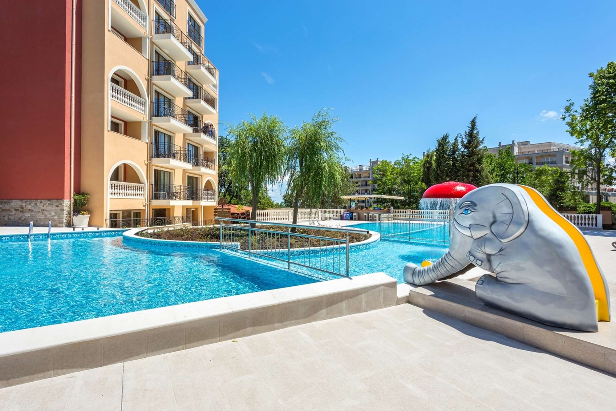 Via Pontika Hotel-Kompleks bazena.jpg