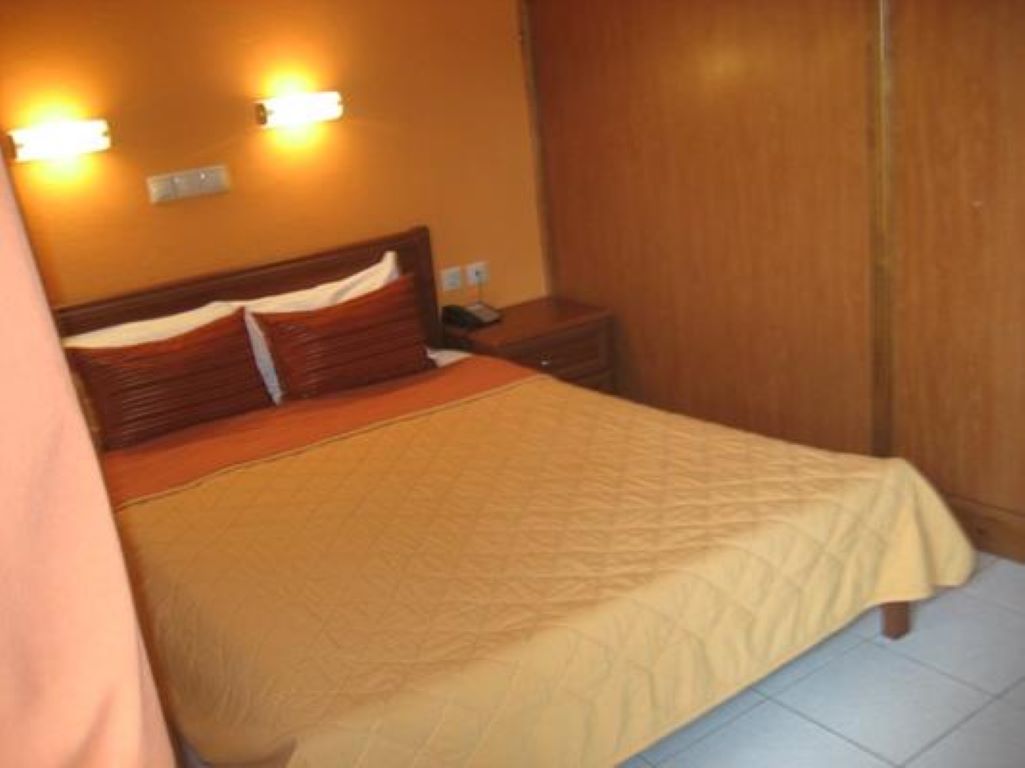 Vranas Hotel-Apartman.jpg