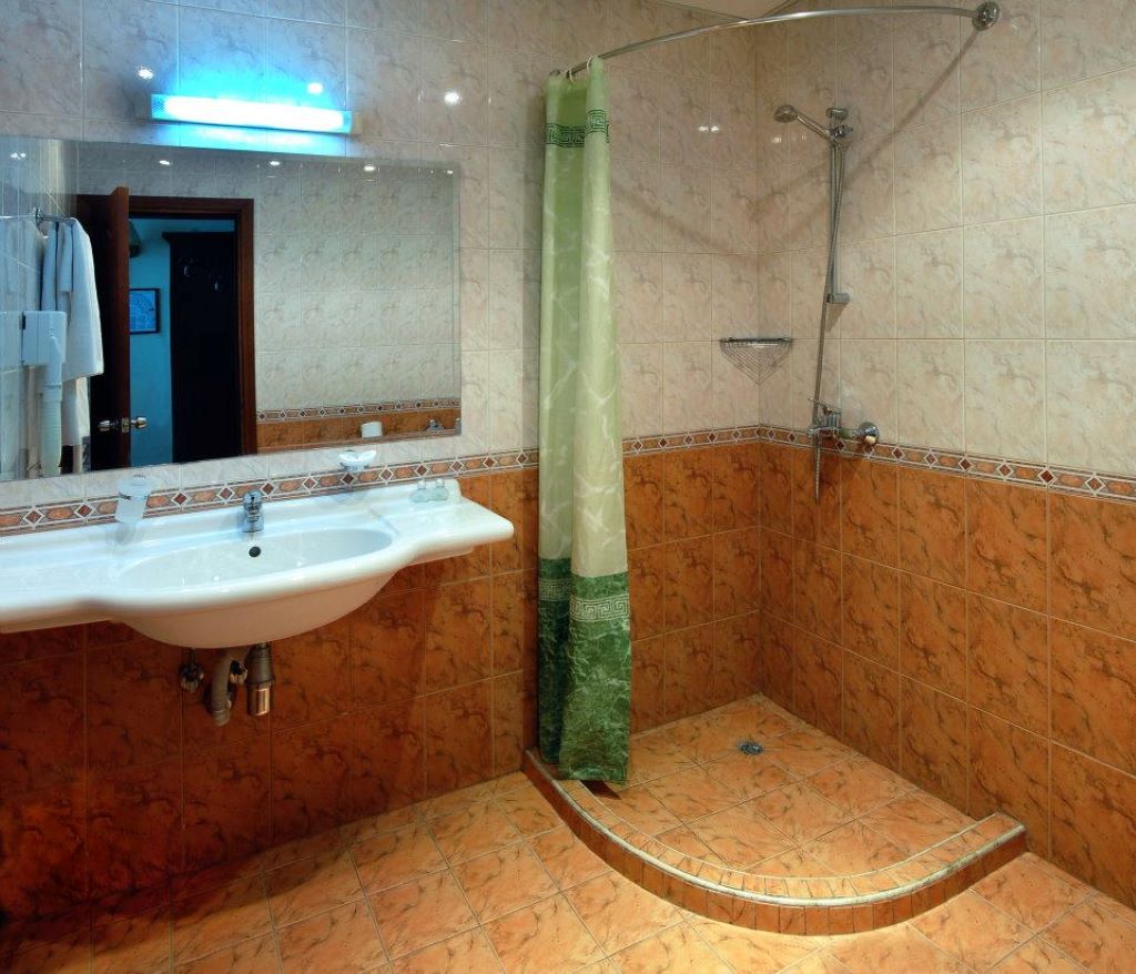 Colosseum Hotel kupatilo.jpg