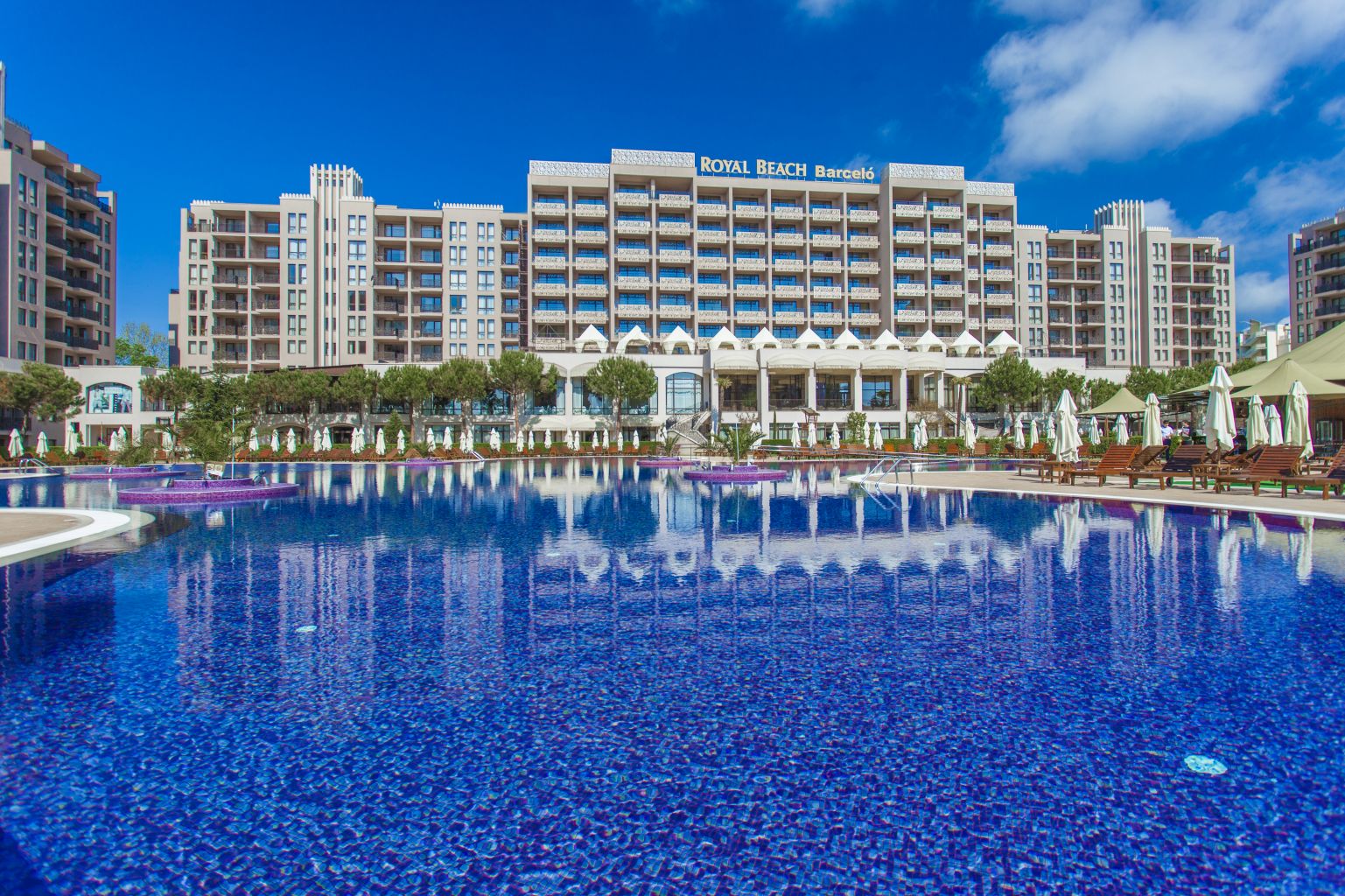 Barcelo Royal Beach Hotel-Bazen.jpg