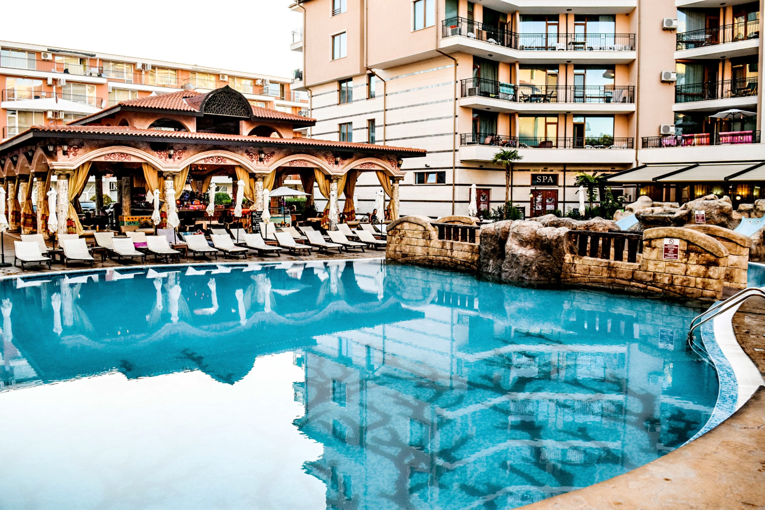 Hotel Karolina-Bazen.jpg