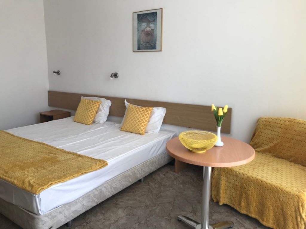 Hotel Korona-Standardna soba.jpg