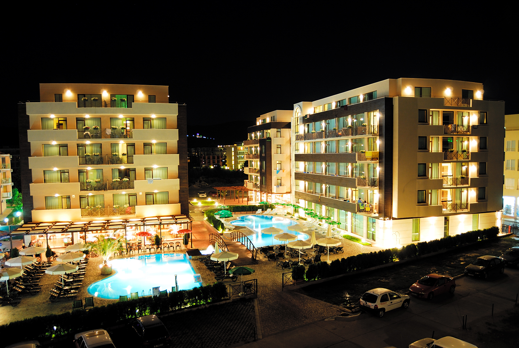 Hotel Lion-Nocni izgled.jpg